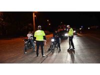 Polis ekiplerinden alkollü sürücülere yönelik gece denetimi