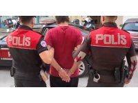 Torbacı yakalandı, deste deste para ele geçirildi