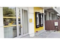 Kamu bankasına soygun girişimi: Hırsız gece saatlerinde camı kırıp bankaya girdi