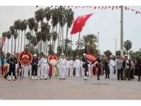 Mersin’de Cumhuriyet’in 103. yılında Atatürk Anıtı’na çelenk sunuldu