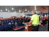 Polis, okul servis şoförlerine ve rehber personeline eğitim verdi