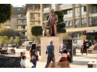 Alanya’da Kaygusuz Abdal Heykeli Hacet Meydanına yerleştirildi