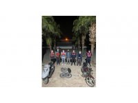 Kaş’ta aynı hırsızlar tarafından çalınan 4 motosiklet ve parçaları bulundu