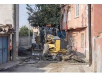 Mersin’de asfalt çalışması sürüyor