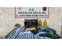 Jandarma define avcılarını suçüstü yakaladı