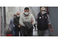 Adana’da FETÖ operasyonunda gözaltına alınan 8 zanlı adliyeye sevk edildi
