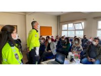 Trafik polisleri sosyal hizmet personeline eğitim verdi