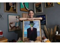 Binlerce iğne darbesiyle sanat eseri ortaya çıkarıyor