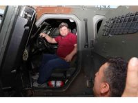 Engelli çocuklar özel harekat polisleriyle bir araya geldi