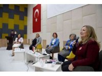 "Kadın İsterse" paneli