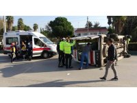Hasta taşıyan ambulans ile hafif ticari araç çarpıştı: 4 yaralı