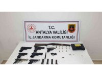 Antalya’da silah kaçakçılığı operasyonu
