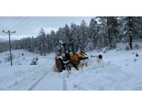 Akseki’de 12 mahallede kar yağışı önlemi