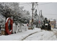 Tufanbeyli’de karla mücadele