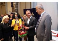 Seçer: "2021 sevgi ve iyileşme yılıydı, umut ediyorum 2022 umut yılı olur"