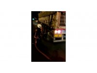 Tır yanmaktan son anda kurtarıldı