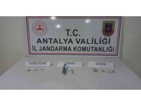 Şüphe üzerine durdurulan araçta uyuşturucu çıktı