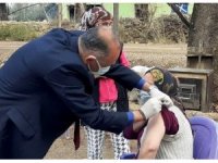 Aşılamada Türkiye birincisi olan Osmaniye’de vatandaşlar evlerinde aşılanıyor