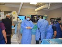 Adana’da kasıktan kalp kapak değişimi