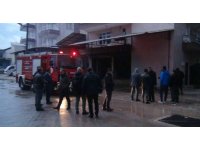 Antalya’da ardiyeye düşen yıldırım yangın çıkardı