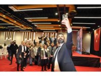 Kuaför ve Manikürcüler Odası Başkanı Tolgahan Demir güven tazeledi