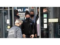 Antalya’da tramvayın altında kalan kadın ağır yaralandı