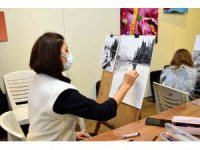 İbrahim Sözen Gençlik Merkezi’nde 400 öğrenci eğitim alıyor