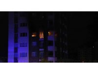 Elektrik kontağından çıkan yangın evi küle çevirdi