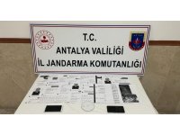 Jandarmadan, nüfus ticareti yapan dolandırıcılara operasyon