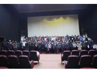 Kozan’da öğrenciler “Kesişme: İyi ki Varsın Eren” filmini izledi