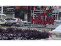 Hatay’da 5 yıl aradan sonra kar sevinci