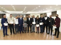 Başkan Uysal, başarı belgesi alan personelle buluştu