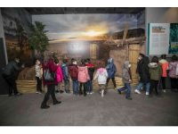 Büyükşehir Belediyesinden öğrencilere kent turu