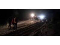 Tarsus-Çamlıyayla yolu kardan dolayı trafiğe kapandı