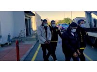 Kadının çantasını çalan kapkaççılar tutuklandı