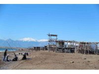 5 yıldızlı otellere komşu çardakların yıkımı ertelendi