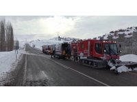 Karlı bölgedeki kalp hastasına paletli ambulans ile ulaşıldı
