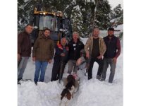 Yolu kapanan yaylada mahsur kalan 3 kişi kurtarıldı