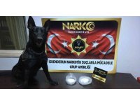 Otomobilin motorundan uyuşturucu çıktı