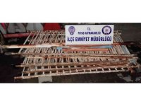 Sağlık ocağının korkuluklarını çalan şüpheliler yakalandı