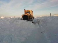 Mut’un yüksek kesimlerinde karla mücadele