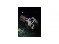 Devrilen kamyonun sürücüsü yaralandı