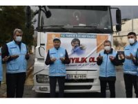 Tarsus’tan Suriye’ye 1 tır insani yardım malzemesi gönderildi