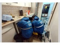 Akdeniz Belediyesi, yağmurdan etkilenen ailelerin yardımına koştu