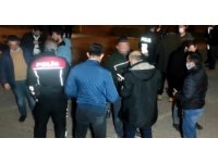 İki arkadaşın alkol masasındaki kavgası kanlı bitti