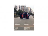 Patenli çocuklar ölümüne yolculuktan vazgeçmiyor