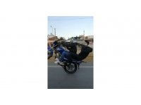 Trafikte tek teker üzerinde giden motosiklet sürücüsüne 2 bin 400 lira ceza