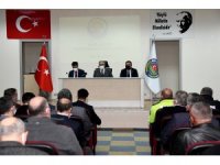 Vali Su, Mut’ta muhtarların sorun ve taleplerini dinledi