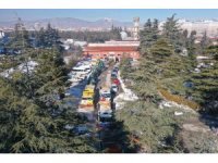 Karın esir aldığı Isparta’da okulların bahçesi ve çevresi temizleniyor