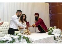 Mersin’de ’Sevgililer Günü’nde nikah yoğunluğu yaşandı